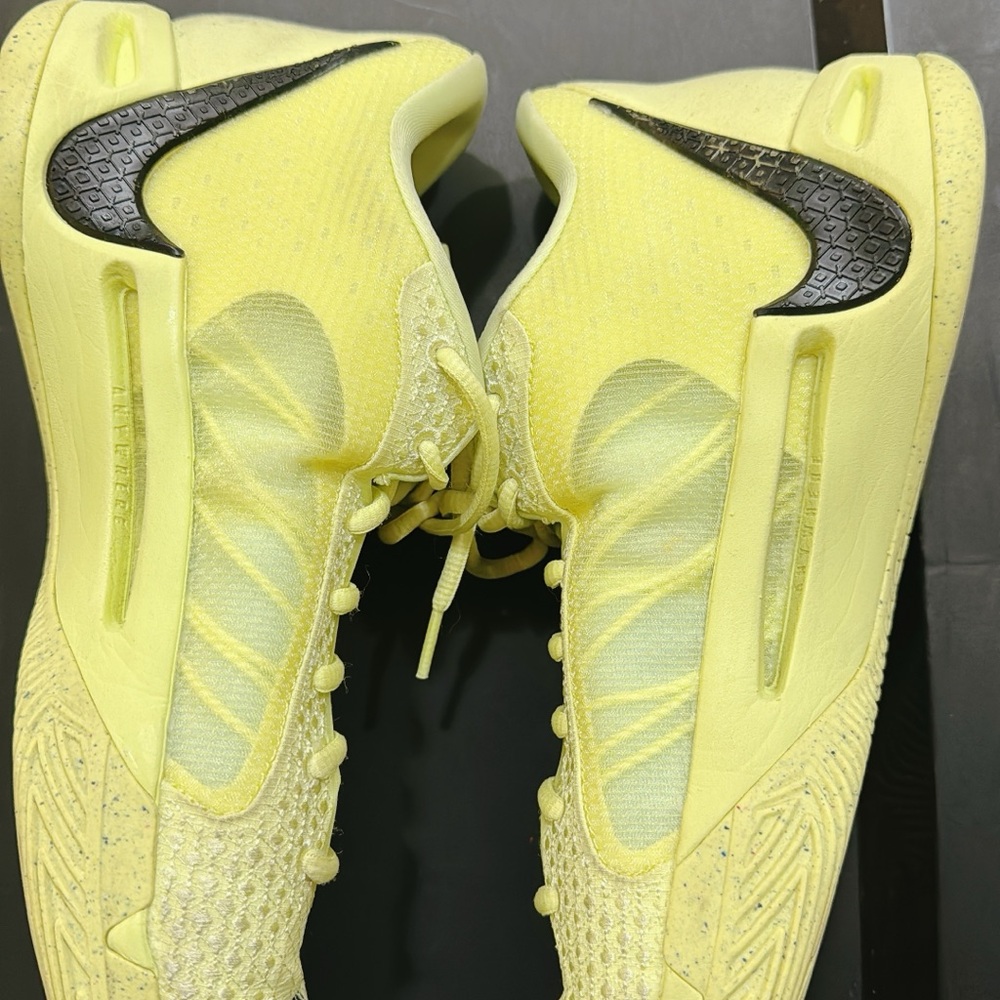 Nike Sabrina’s Yellow Basketball Shoes